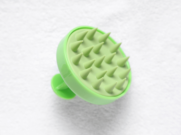 Brosse en silicone de massage cuir chevelu